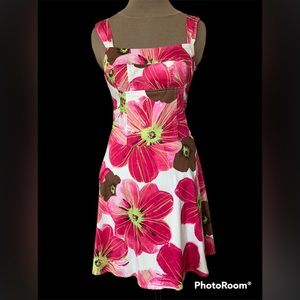 Candie’s Summer dress size 7. Pink floral pattern